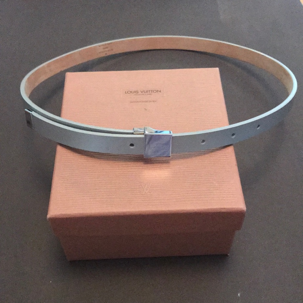 ❌sold ❌Authentic LV Thin Silver Logo Belt